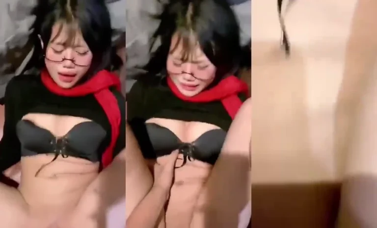 คลิปหลุด Onlyfans สาวชุดดำโดนซอยหีเน้นๆก่อนแตกในคารูหีจนน้ำเยิ้ม